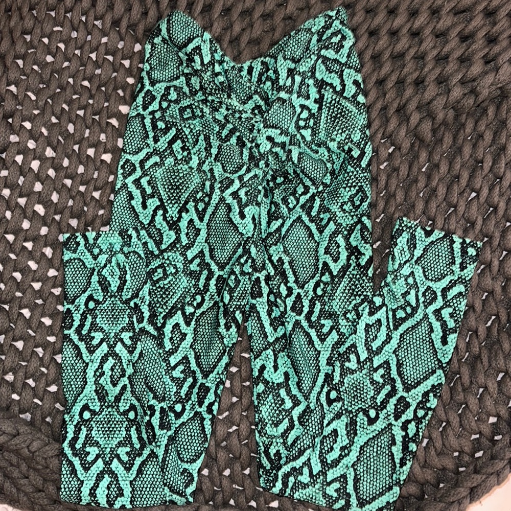 LICI v waist leggings boa